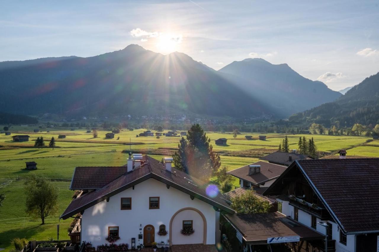 Gaestehaus Alpenstern Ehrwald Kültér fotó